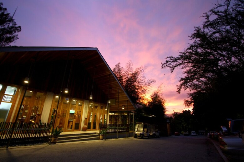 Hotel Belum Rainforest Resort