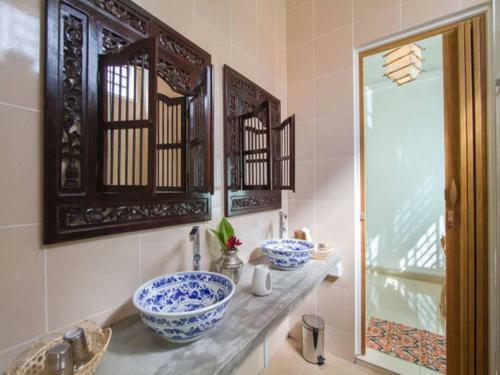 Balik Pulau Booklodge B&B