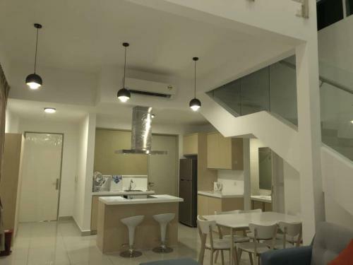 Apartamento Southbay Plaza Condo