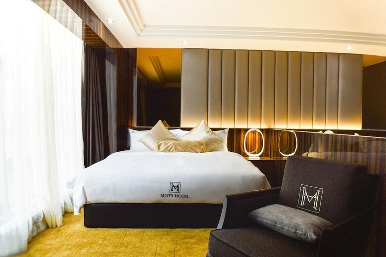 Moty Hotel