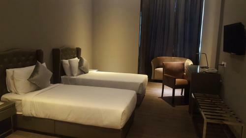 Avenue Garden Hotel