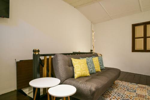 Hostal Ohana House @ 31 Jawa