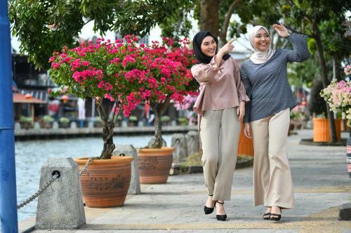 Tun Fatimah Riverside Hotel