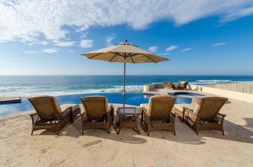 Beachfront Villa Near Great Surfing Villa Kash 3br