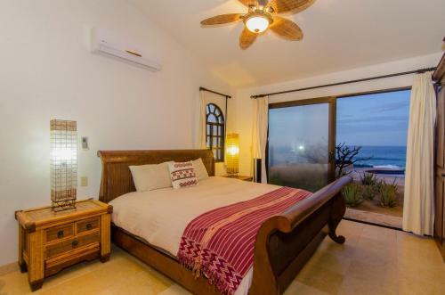 Beachfront Villa Near Great Surfing Villa Kash 3br