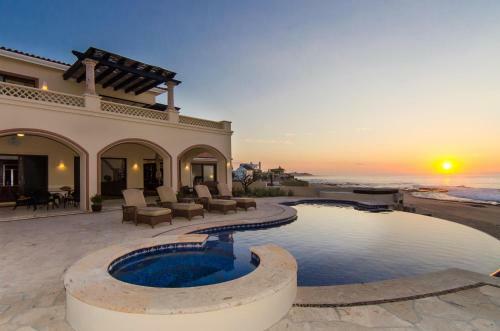 Beachfront Villa Near Great Surfing Villa Kash 3br