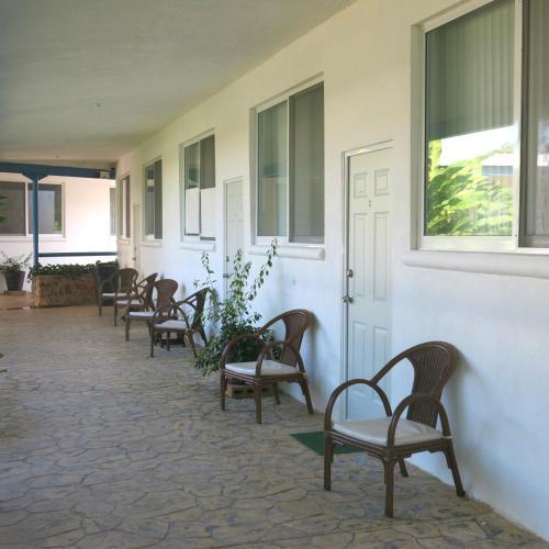 Hostal Bakab Hostel & Equestrian Amenities