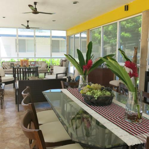 Hostal Bakab Hostel & Equestrian Amenities