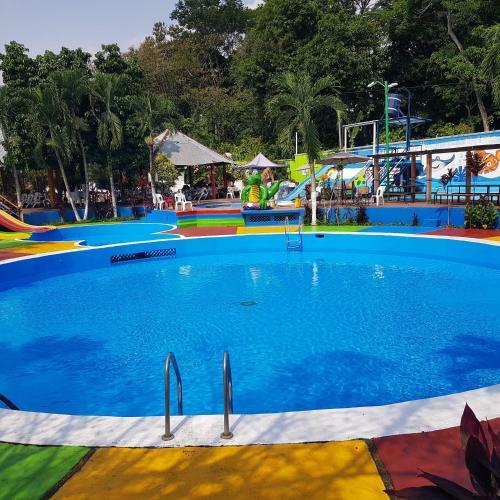 Hotel Yolonam Inn