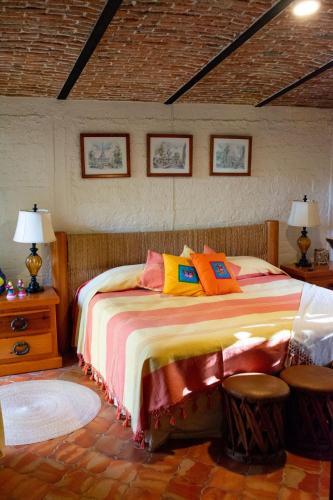 Las Palomas Bed & Breakfast (16 Y Mayores)