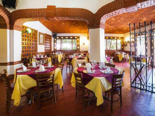 Hotel La Mansion Del Quijote
