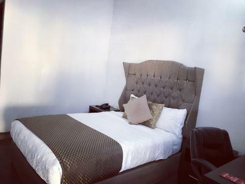 Hotel Paseo Palmas