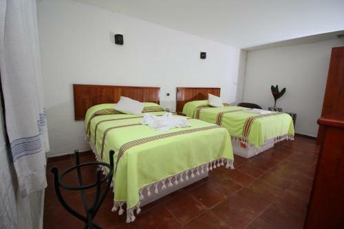 Hotel Villa Blanca Suites