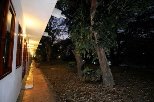 Hotel Villa Blanca Suites