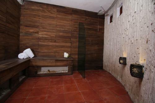 Hotel Villa Blanca Suites