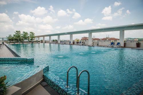 Apartamento Amerin Mall & Suites