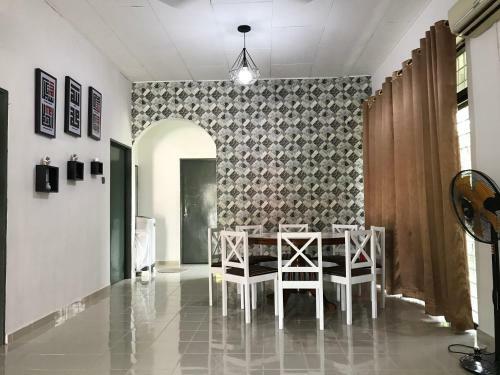 Che Ta Utama Homestay