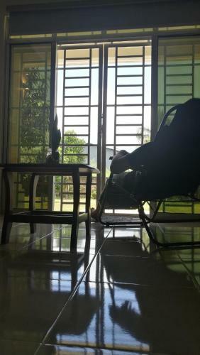 Hostal Village 218 Guest House