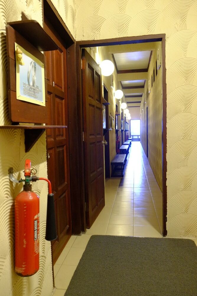 Hotel Tnt Novelty House