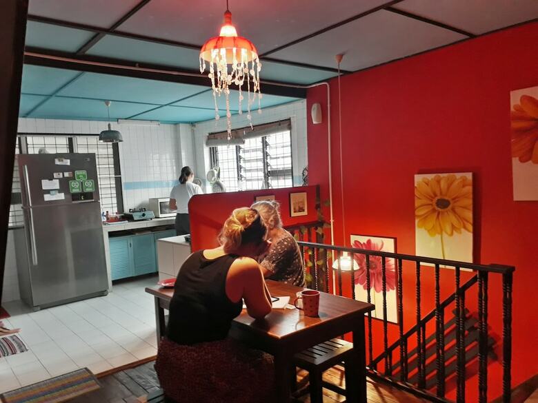 Threehouse Bed & Breakfast