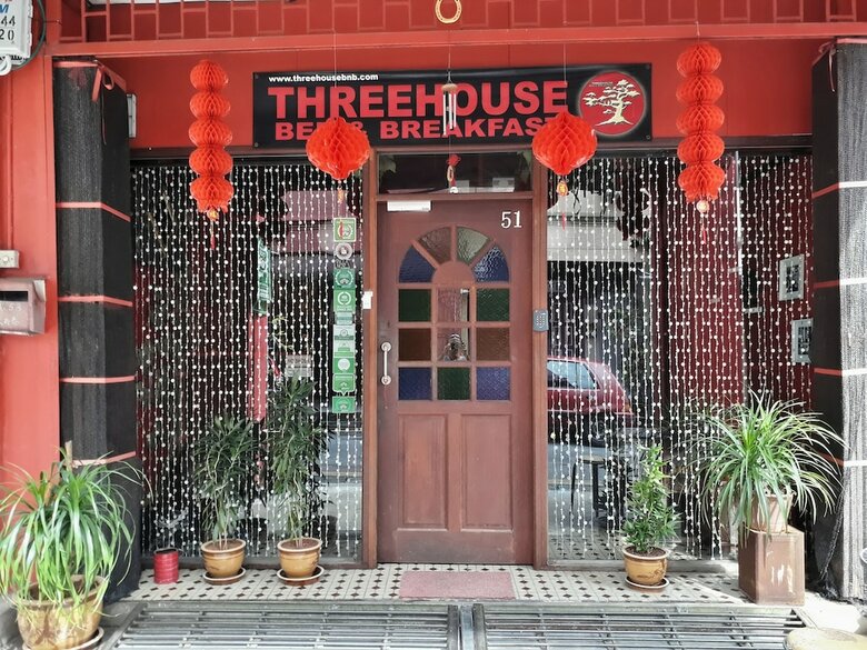 Threehouse Bed & Breakfast