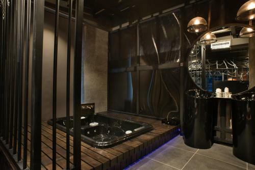 Vangohh Eminent Hotel & Spa