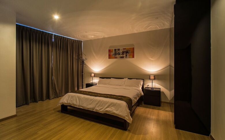 Apartamentos Luxfort 118 Service Suites