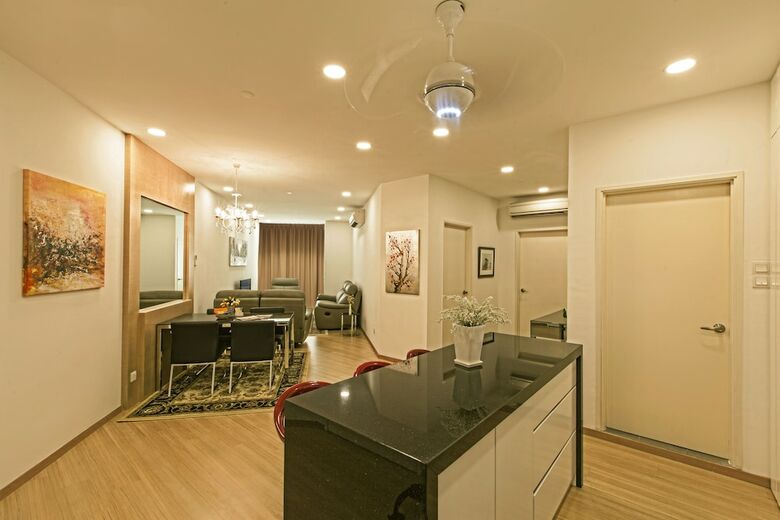 Apartamentos Luxfort 118 Service Suites