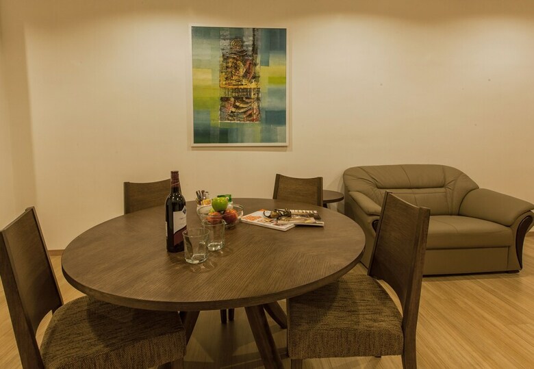 Apartamentos Luxfort 118 Service Suites