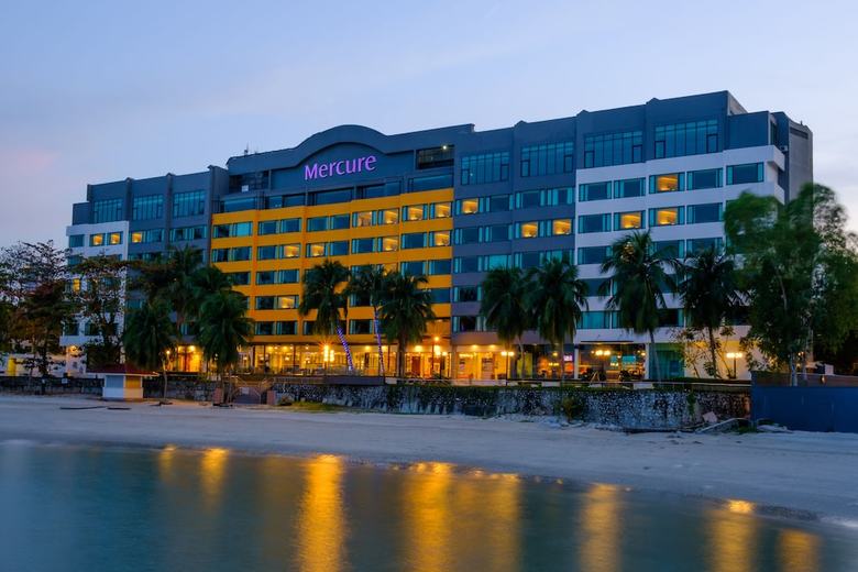 Hotel Mercure Penang Beach