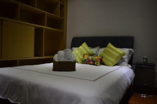 B.suites 21