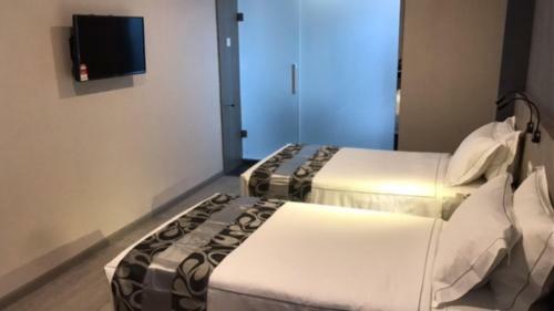 Hotel Diamond Inn
