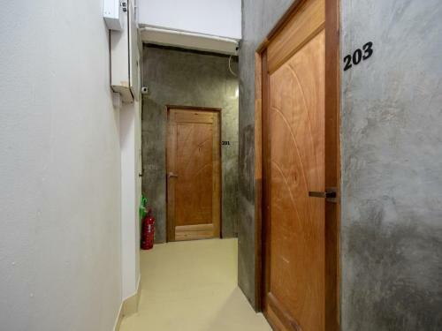 Posada Oyo 43993 Madsuite