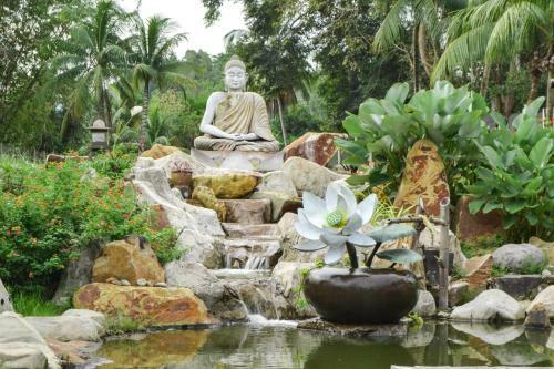 Hostal Qi Hotel And Club