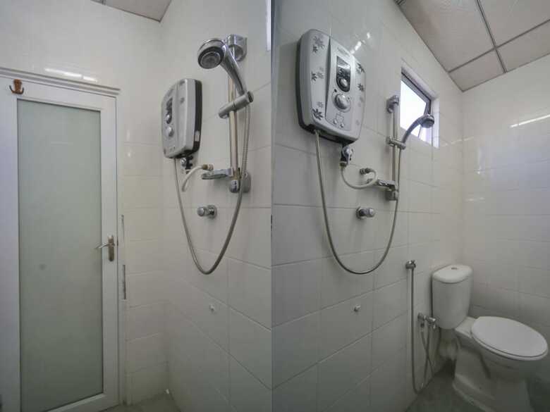 Oyo 738 Hotel 81
