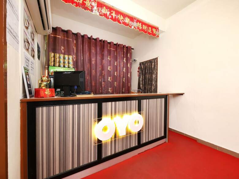 Oyo 738 Hotel 81