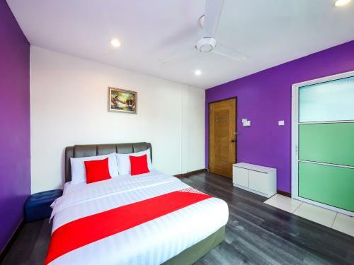 Hotel Oyo 1103 Borneo Inn