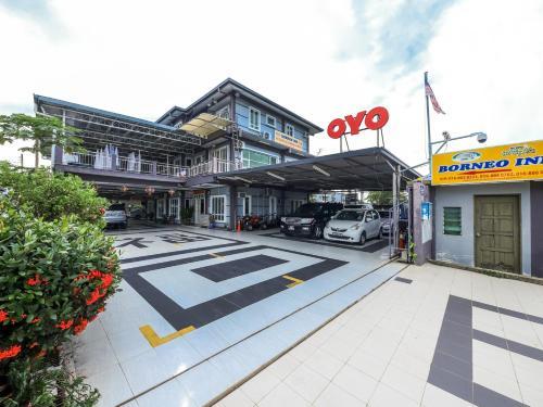 Hotel Oyo 1103 Borneo Inn
