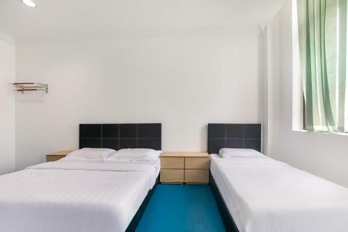 Spot On 89726 Capsule Inn