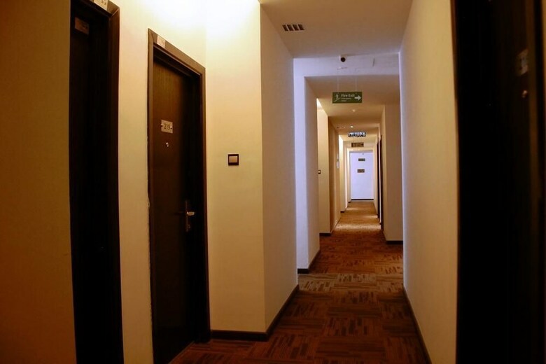 D Elegance Hotel