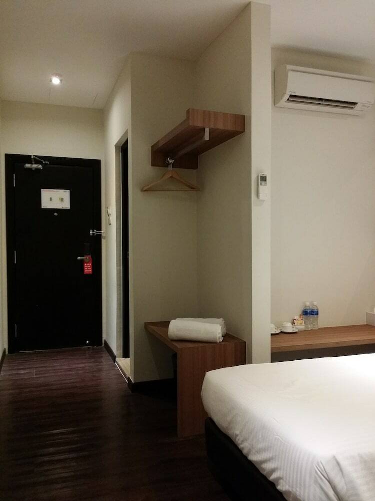 D Elegance Hotel