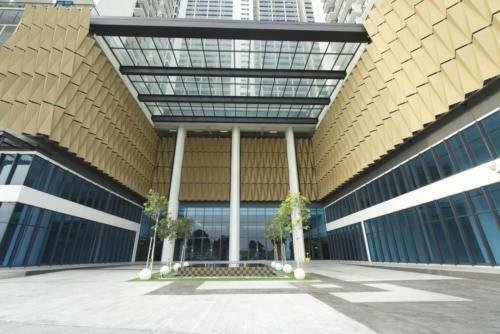 Apartamentos Euzmo Residences @ Trefoil Setia Alam