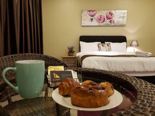 Apartamentos Euzmo Residences @ Trefoil Setia Alam