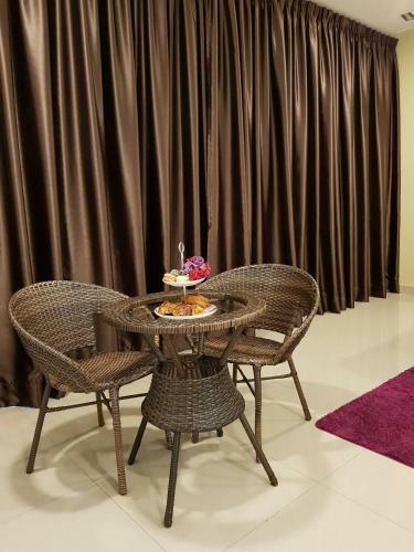 Apartamentos Euzmo Residences @ Trefoil Setia Alam
