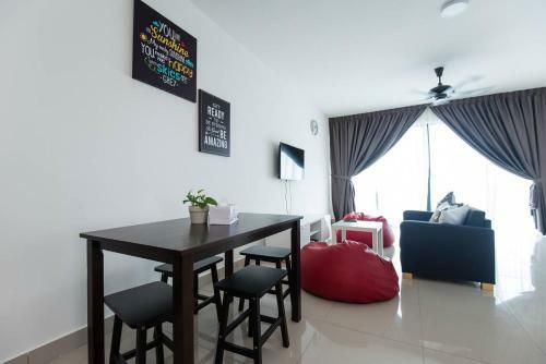 Hostal Three Queen Bed Studio@trefoil Setia Alam