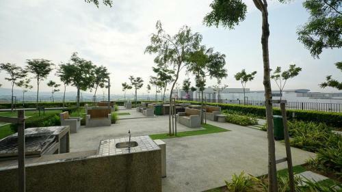 Apartamentos Tranquil Studio @ Trefoil Setia Alam