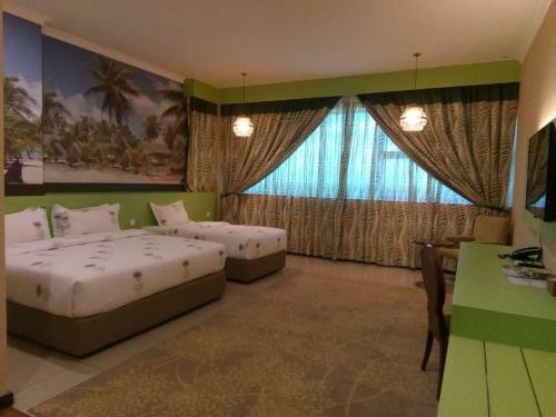 Hotel Holmes Gp