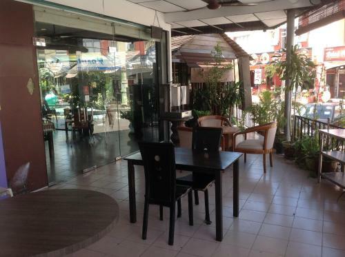The Uni Garden Hotel