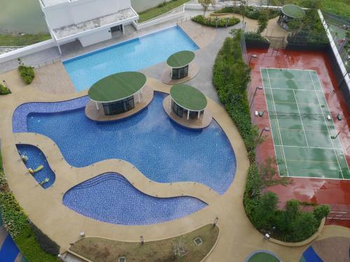 Flexiasia Bayview Apartment-bora Resident