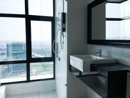 Apartamento Cozy Hideout Trefoil Setia Alam